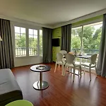 Отель Du Parc 3*