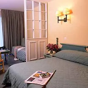 فندق Du Parc 3*